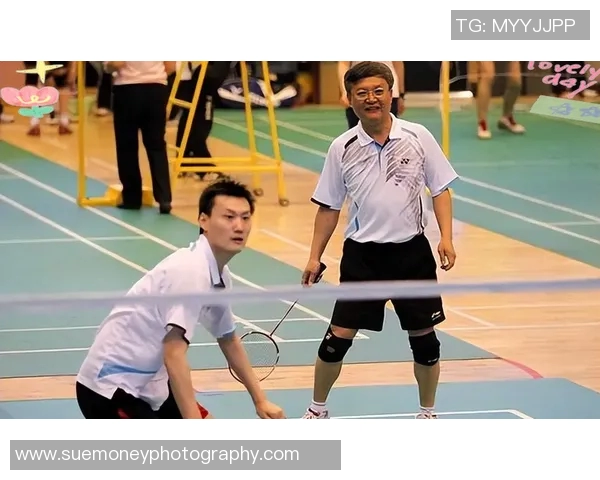 专访羽毛球名将李军揭秘他成功背后的训练与心路历程